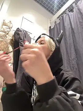 LikaCat online show from February 10, 2025, 4:19 am