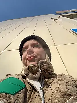 LikaCat online show from February 19, 2025, 6:33 am