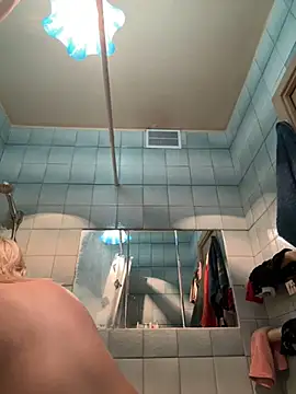 LikaCat online show from March 11, 2025, 4:32 am