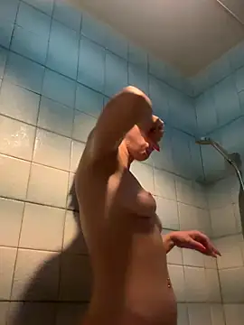 LikaCat online show from September 15, 2025, 3:06 am