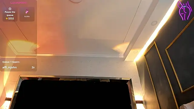 NikkySmiith online show from February 23, 2025, 1:57 am