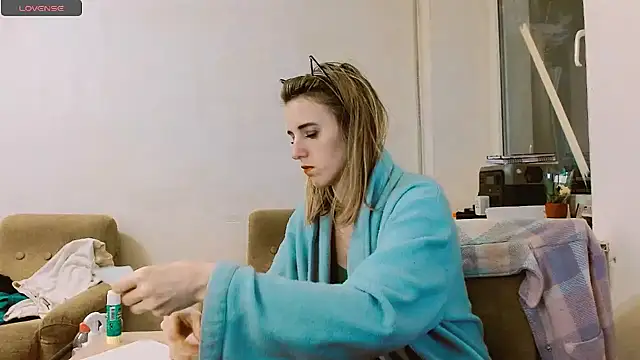 Snapshot of RosaJil chatting on March 12, 2025, 2:12 pm RosaJil online show from March 12, 2025, 2:12 pm