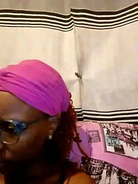 khanyaTheeLyt online show from November 7, 2025, 8:42 pm