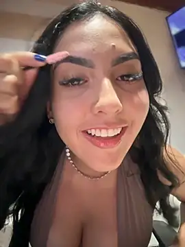 MarianaBenz online show from October 31, 2025, 11:17 pm