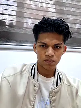 Cherryartemissy online show from March 24, 2026, 11:54 pm