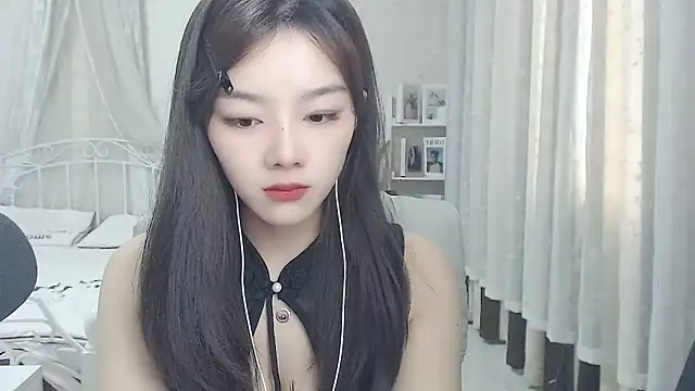 Snapshot of Jenny-Z chatting on April 18, 2026, 1:53 am Jenny-Z online show from April 18, 2026, 1:53 am