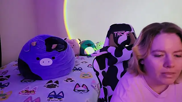 InternetFairy XO online show from February 27, 2025, 7:12 am