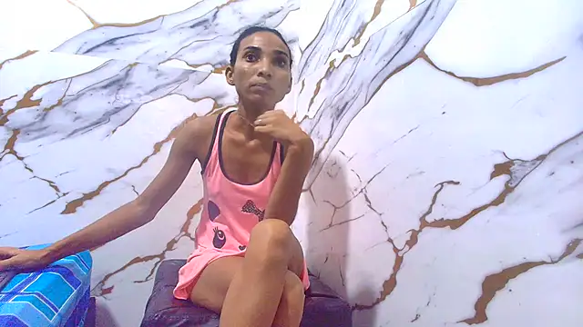 Snapshot of luciana_daza chatting on June 23, 2026, 9:35 pm luciana daza online show from June 23, 2026, 9:35 pm