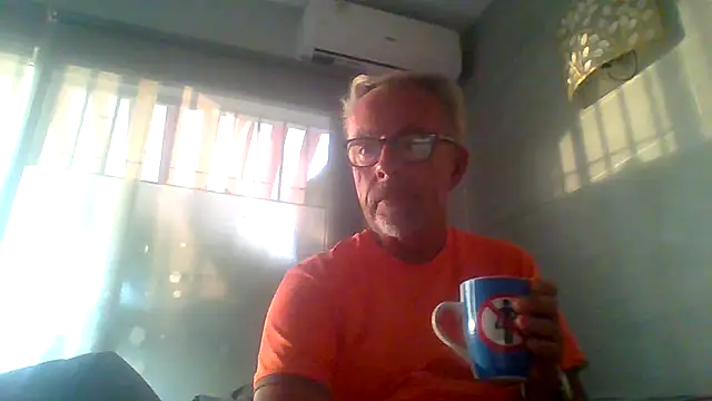 tuggy59 online show from October 29, 2025, 7:10 am