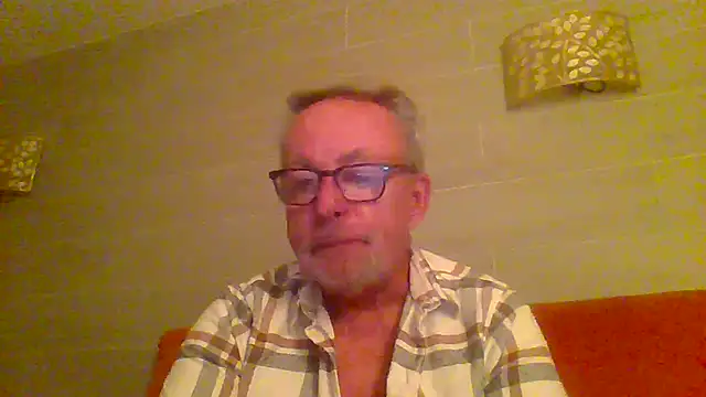 tuggy59 online show from February 26, 2026, 5:28 am