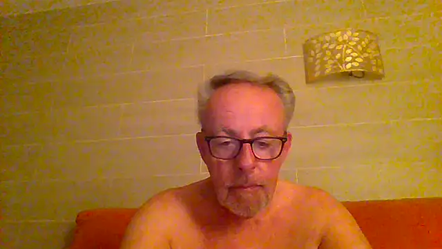 tuggy59 online show from May 23, 2026, 4:39 am