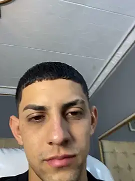 Alex cute77 online show from September 19, 2025, 12:06 pm