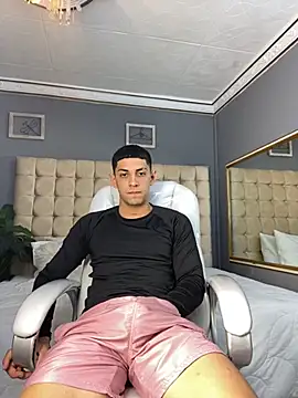 Alex cute77 online show from September 22, 2025, 2:52 pm