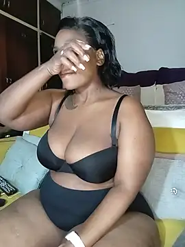 Snapshot of Real1SweetQueen chatting on July 19, 2026, 3:16 pm Real1SweetQueen online show from July 19, 2026, 3:16 pm