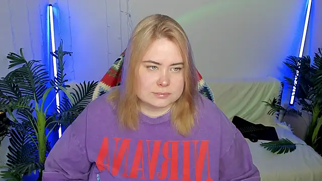 Akemi BBW online show from February 12, 2025, 6:40 pm