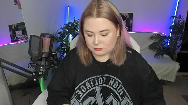 Akemi BBW online show from March 7, 2025, 9:17 pm