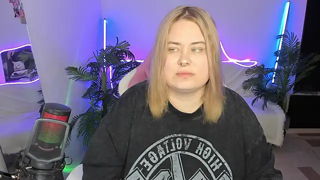 Akemi BBW online show from March 15, 2025, 6:32 pm