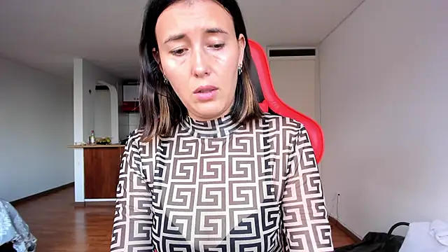 zoe jeane beker online show from February 19, 2025, 10:20 pm