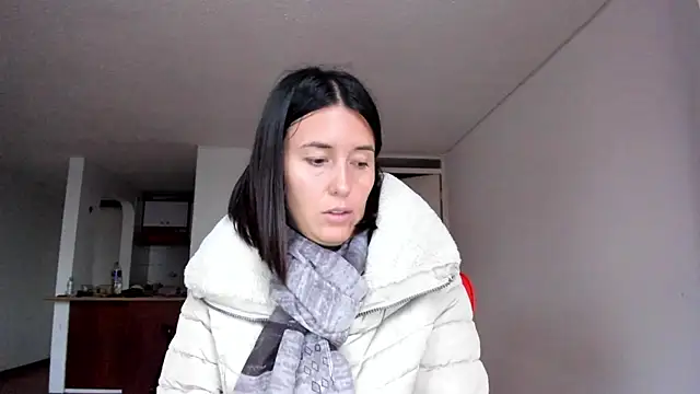 zoe jeane beker online show from March 4, 2025, 11:00 pm