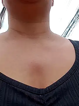  Bella Candy  online show from December 24, 2024, 3:37 pm