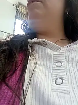 seherlatin online show from March 3, 2025, 8:54 pm