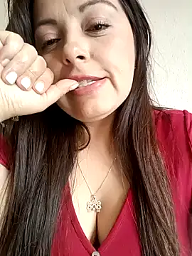 seherlatin online show from March 20, 2025, 5:04 pm