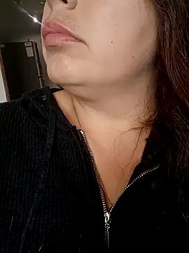 seherlatin online show from October 3, 2025, 4:37 pm