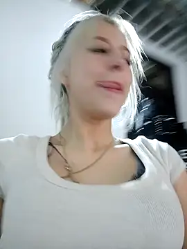 eva-2023 online show from January 5, 2025, 7:39 pm