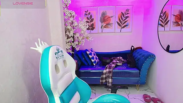 Isa reel online show from October 24, 2025, 7:43 pm