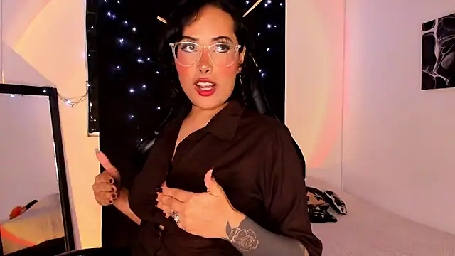 willow poisson online show from January 28, 2025, 8:15 pm