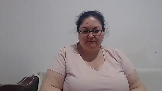 Nykyxo online show from May 15, 2026, 7:15 am
