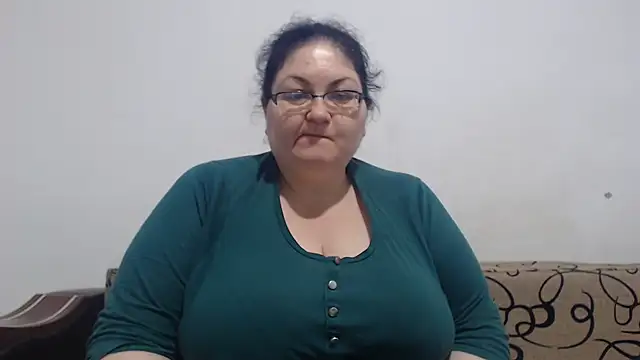 Snapshot of Nykyxo chatting on June 7, 2026, 2:54 pm Nykyxo online show from June 7, 2026, 2:54 pm