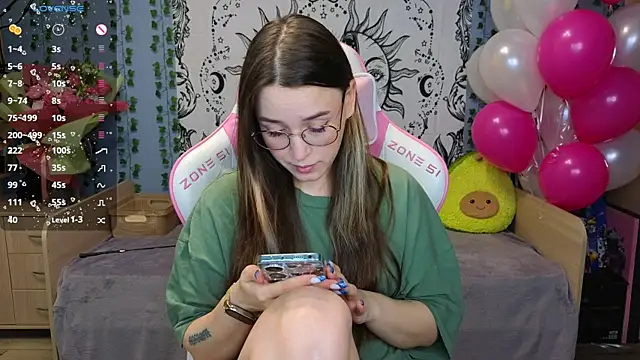 Sweet frosti online show from January 19, 2025, 3:18 am