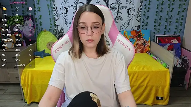 Sweet frosti online show from March 14, 2025, 2:31 am