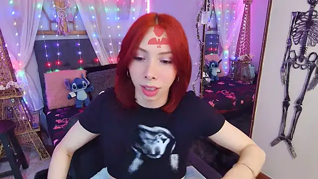 Snapshot of laura_olssen chatting on February 5, 2025, 12:49 pm laura olssen online show from February 5, 2025, 12:49 pm