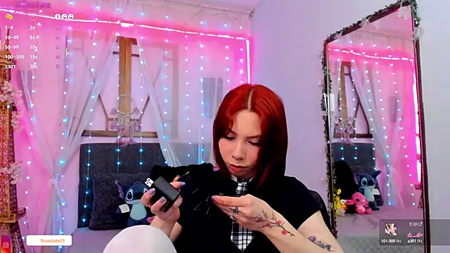 Snapshot of laura_olssen chatting on September 26, 2025, 12:31 pm laura olssen online show from September 26, 2025, 12:31 pm