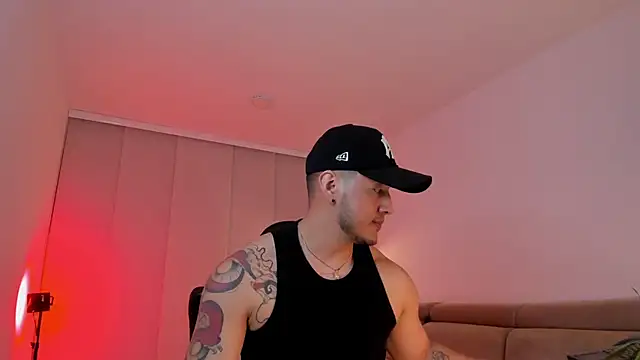 Snapshot of Chriskyle_ chatting on March 11, 2025, 2:10 am Chriskyle  online show from March 11, 2025, 2:10 am