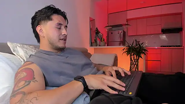 Chriskyle  online show from December 2, 2025, 11:56 pm