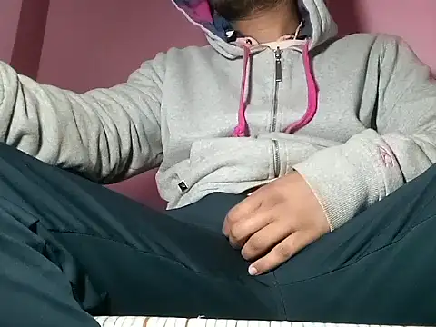 damsexy4 online show from January 6, 2025, 1:30 pm