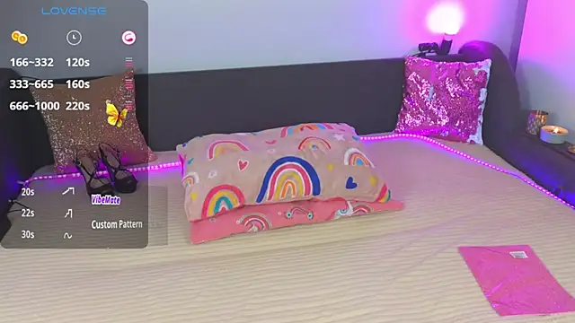 AlexaStoun online show from October 6, 2025, 2:03 pm