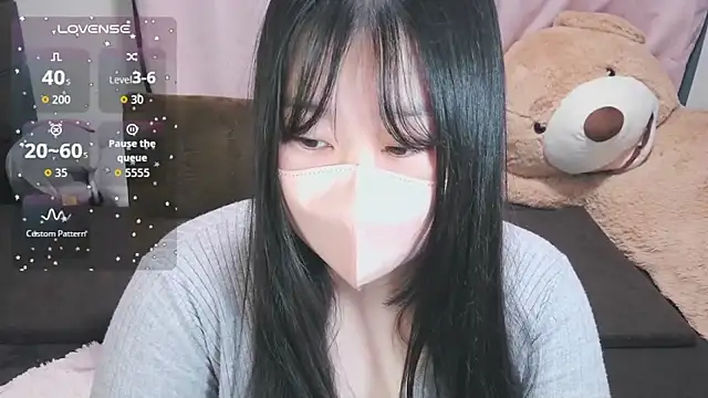 yuinyan3150 online show from February 25, 2026, 12:48 pm