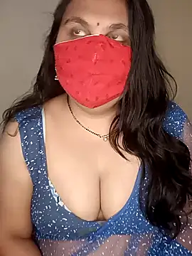 Snapshot of Love-priya chatting on December 30, 2024, 7:48 am Love-priya online show from December 30, 2024, 7:48 am