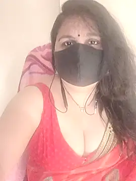 Snapshot of Love-priya chatting on October 10, 2025, 5:01 pm Love-priya online show from October 10, 2025, 5:01 pm
