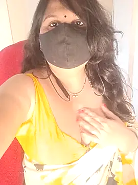 Snapshot of Love-priya chatting on November 19, 2025, 8:58 am Love-priya online show from November 19, 2025, 8:58 am