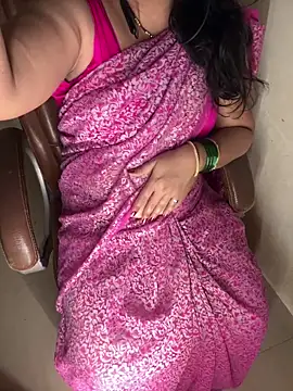 Snapshot of Love-priya chatting on March 10, 2026, 5:07 pm Love-priya online show from March 10, 2026, 5:07 pm