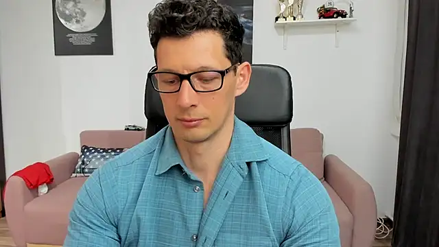 BrutusK08 online show from March 5, 2025, 1:17 pm