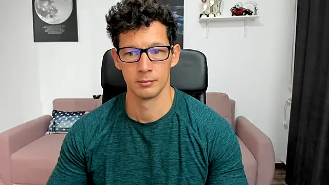 BrutusK08 online show from October 3, 2025, 4:42 am