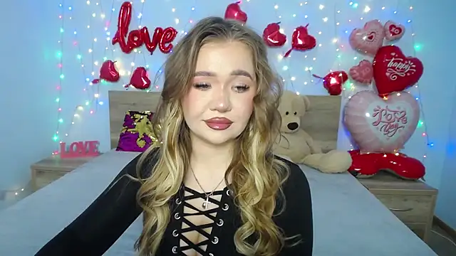 StacyYellig online show from February 6, 2025, 8:50 am