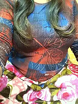 CUTE SOPHIA- online show from November 17, 2025, 9:20 pm