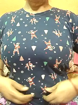 Snapshot of CUTE_SOPHIA- chatting on July 14, 2026, 12:46 am CUTE SOPHIA- online show from July 14, 2026, 12:46 am